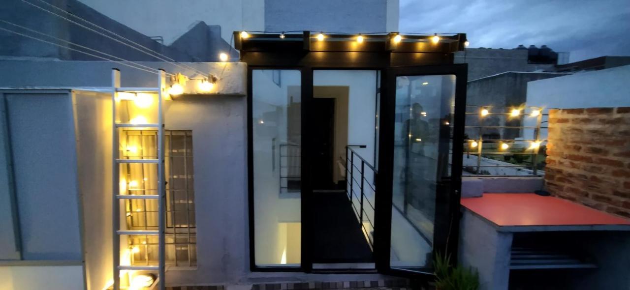 Villa House With Large Terrace, Jacuzzi And Gated Parking For One Car Montevideo Exterior foto